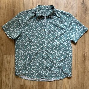 Perry Ellis Men's Button-Up Short Sleeve Shirt